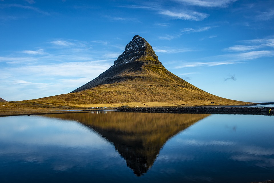 Iceland - the Pure Energy of Fire and Ice peview